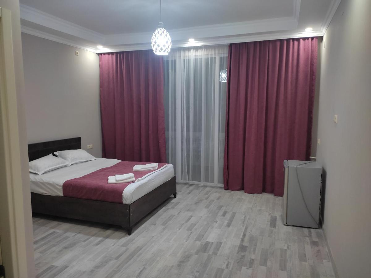 קבריאטי Geno Guest House מראה חיצוני תמונה