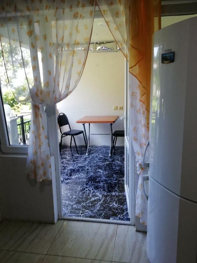 קבריאטי Geno Guest House מראה חיצוני תמונה