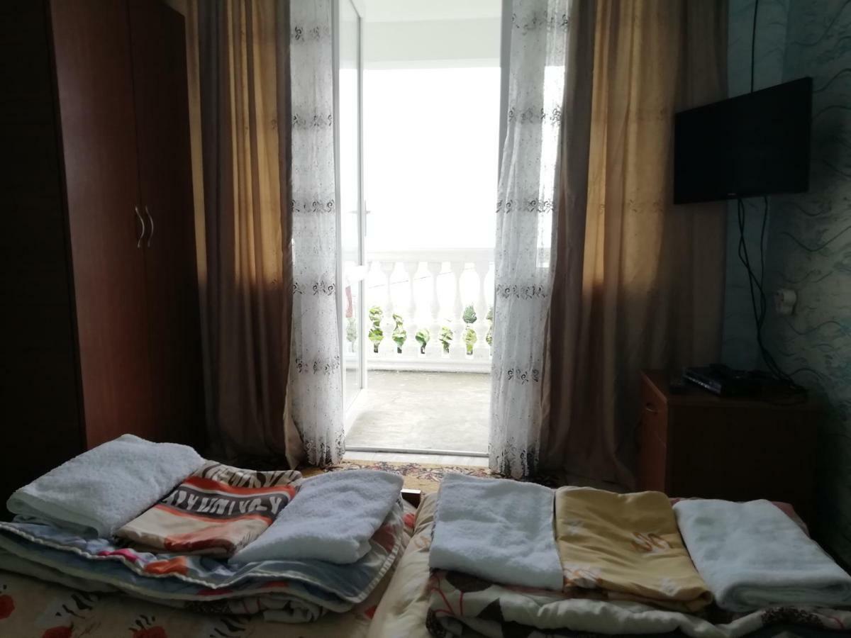 קבריאטי Geno Guest House מראה חיצוני תמונה