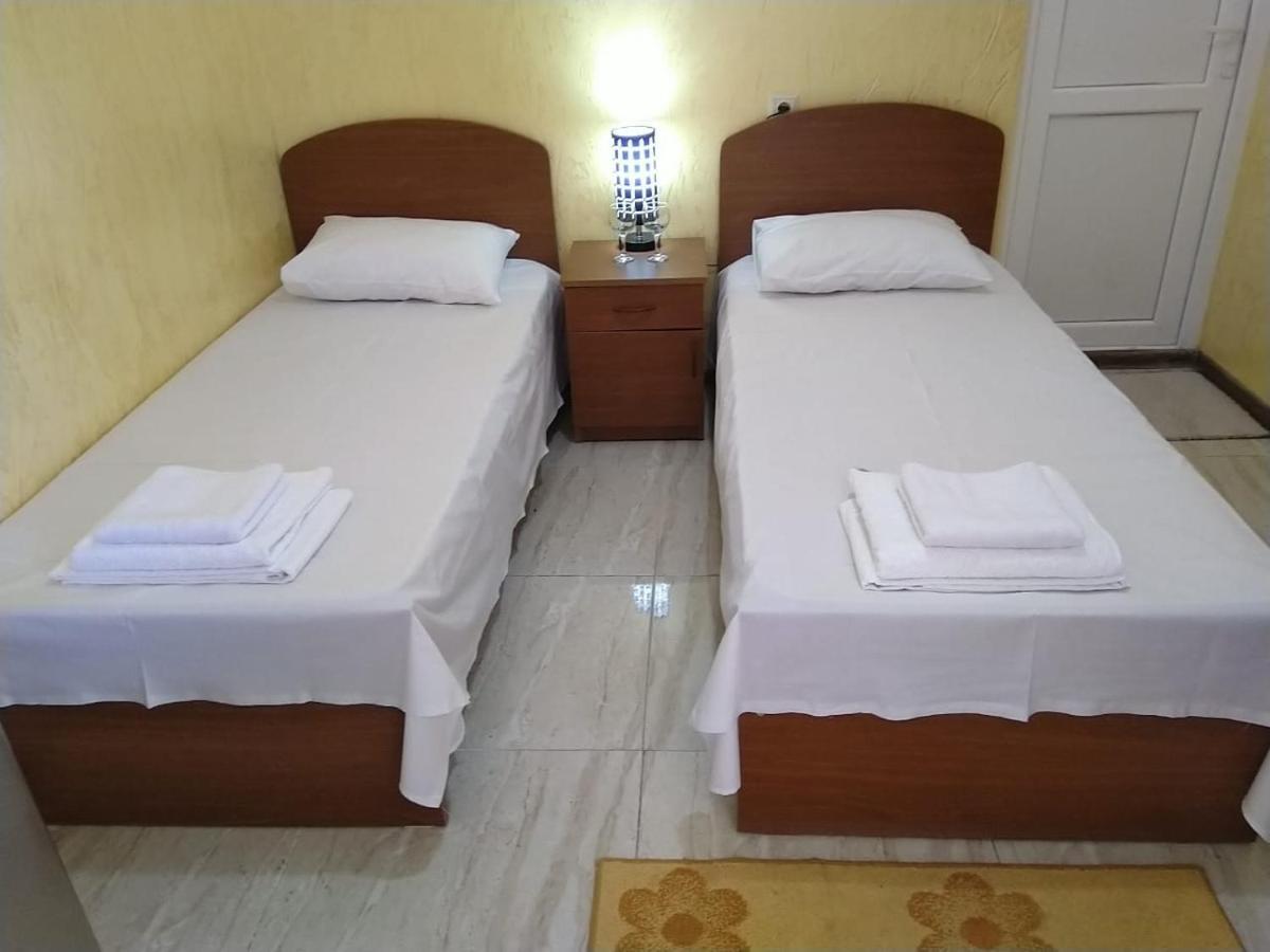 קבריאטי Geno Guest House חדר תמונה